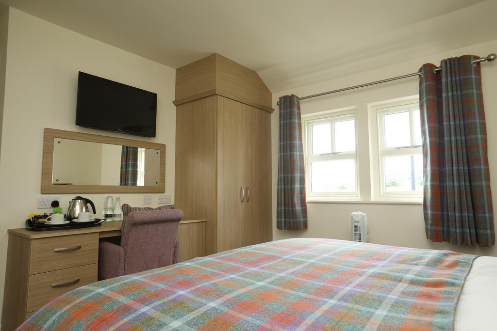 The Craven Heifer Inn Kelbrook ภายนอก รูปภาพ